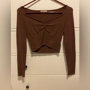 Brown long sleeve with chest scrunch, Medium